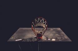 开云平台-跨界巨星，当黄蜂与独行侠在2026世界杯绿茵场正面交锋