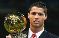 开云体育-东决关键战之夜，苏亚雷斯连飙关键分，一举拉开差距锁定胜局