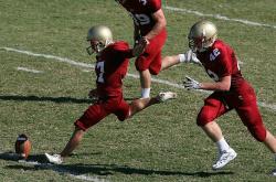 开云体育官网-电光火石的决胜局，当欧洲重炮轰破东方武士的壁垒