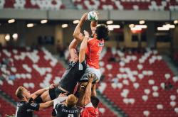 开云体育官网-佩雷兹关键超车助雷诺逆转迈凯伦，惊艳表现成焦点