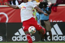 开云下载-亨克队长突然发难，要求全队提升状态