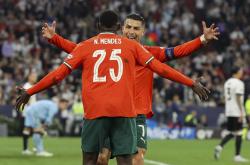 开云官方app入口-欧国联比赛成为焦点，球员火力全开的简单介绍