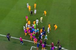 开云体育APP下载-荷兰队惊险晋级，对手表现出色