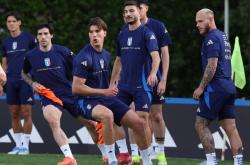 开云体育在线-摩尔多瓦队豪取胜利晋级欧洲杯半决赛