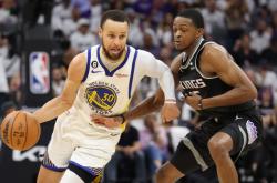 开云官方app入口-马刺队双塔攻防出色，力克国王队取得赛季首胜