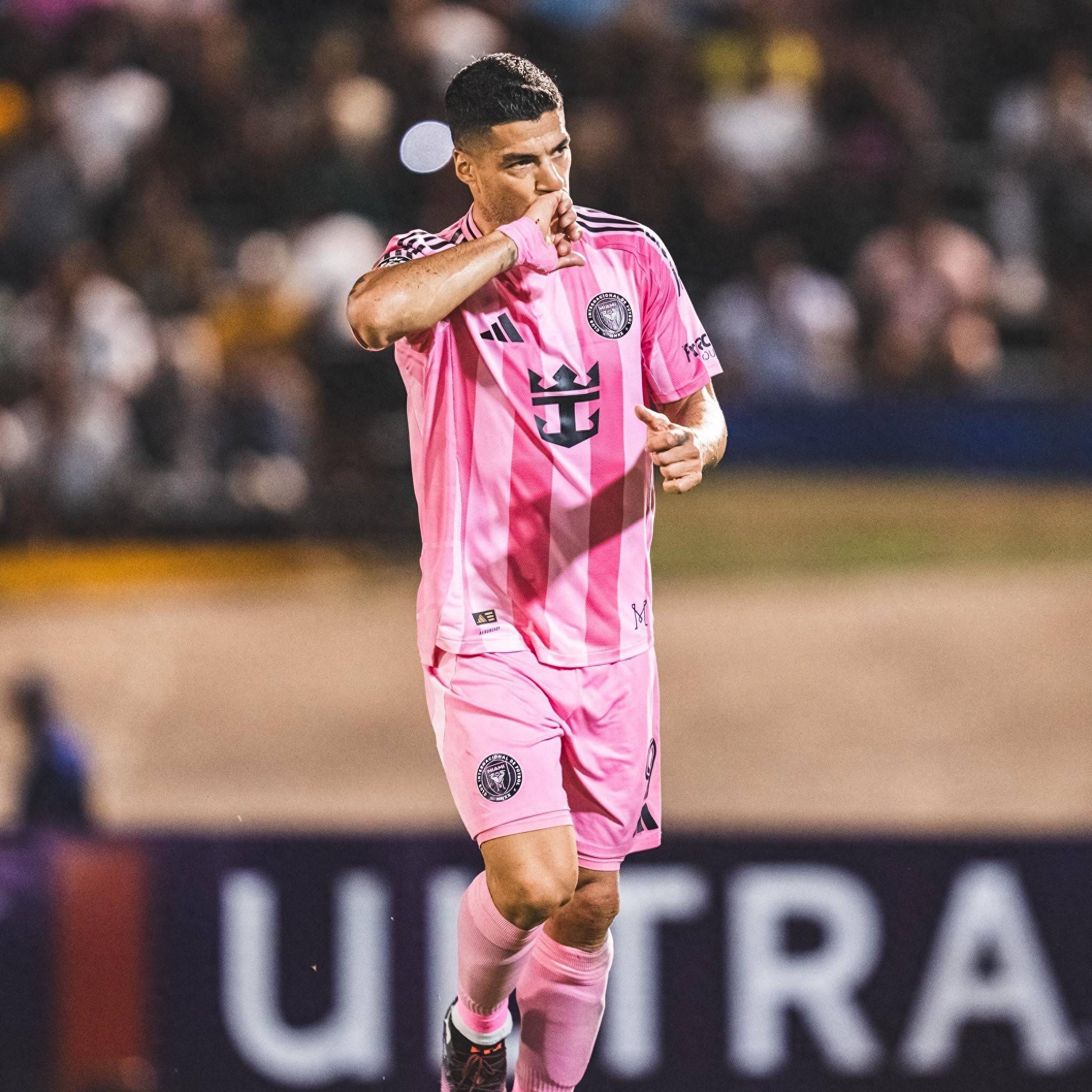 关于雷雷斯新晋球队主场胜利,追赶前卫的信息 关于雷雷斯新晋球队主场胜利,追赶前卫的信息