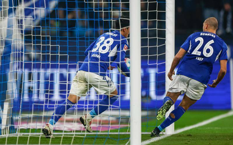 沙尔克主场战胜劲旅,重新回归正轨 沙尔克主场战胜劲旅,重新回归正轨