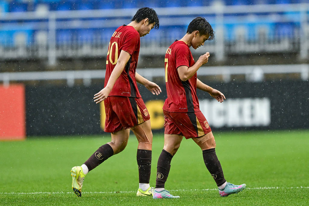 包含亚洲杯女足比赛，中国战胜对手，轻松取胜的词条