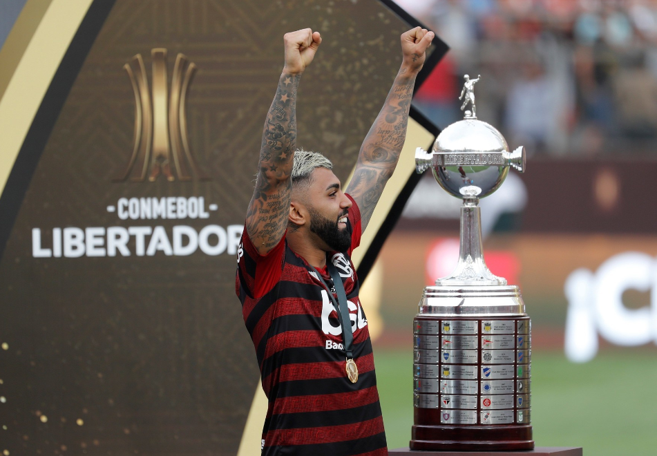 EG翻盘FNC，ShowMaker单局斩获MVP强强对话半决赛，引爆全场热议