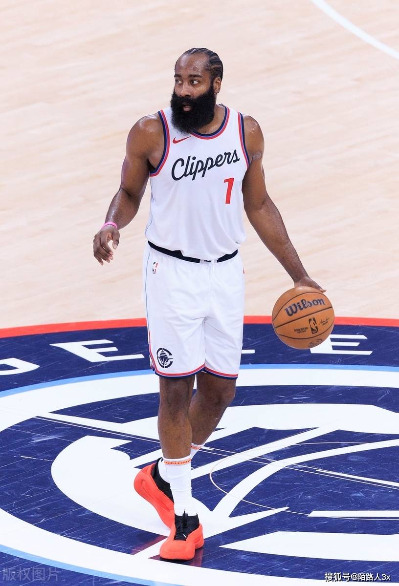 火箭客场大胜快船，迎来三连胜