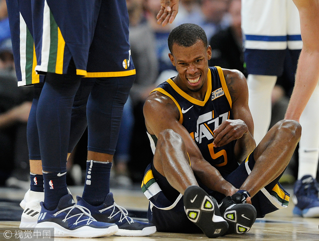 爵士队队员意外伤退,影响战绩 爵士队队员意外伤退,影响战绩