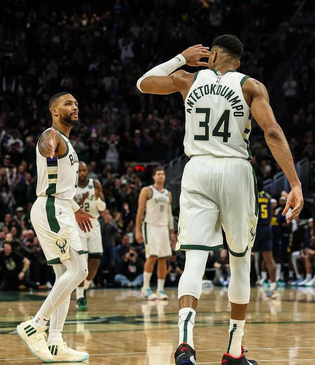 猛龙主场大败雄鹿,前锋组合状态低迷 猛龙主场大败雄鹿,前锋组合状态低迷