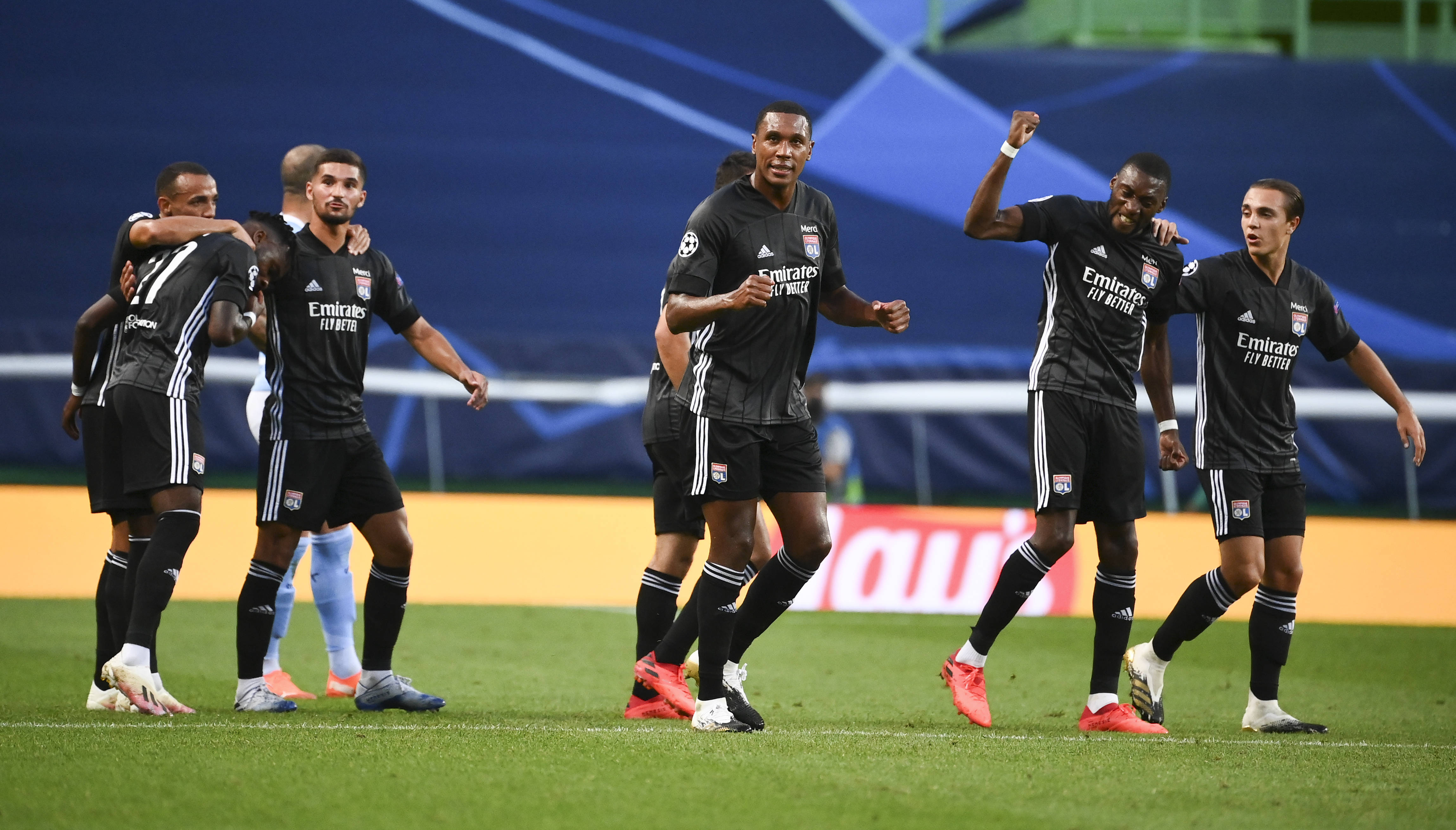 里尔防守成问题,连续两场比赛失分严重 里尔防守成问题,连续两场比赛失分严重