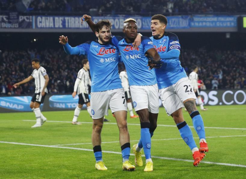 那不勒斯客场大胜对手，继续领跑积分榜