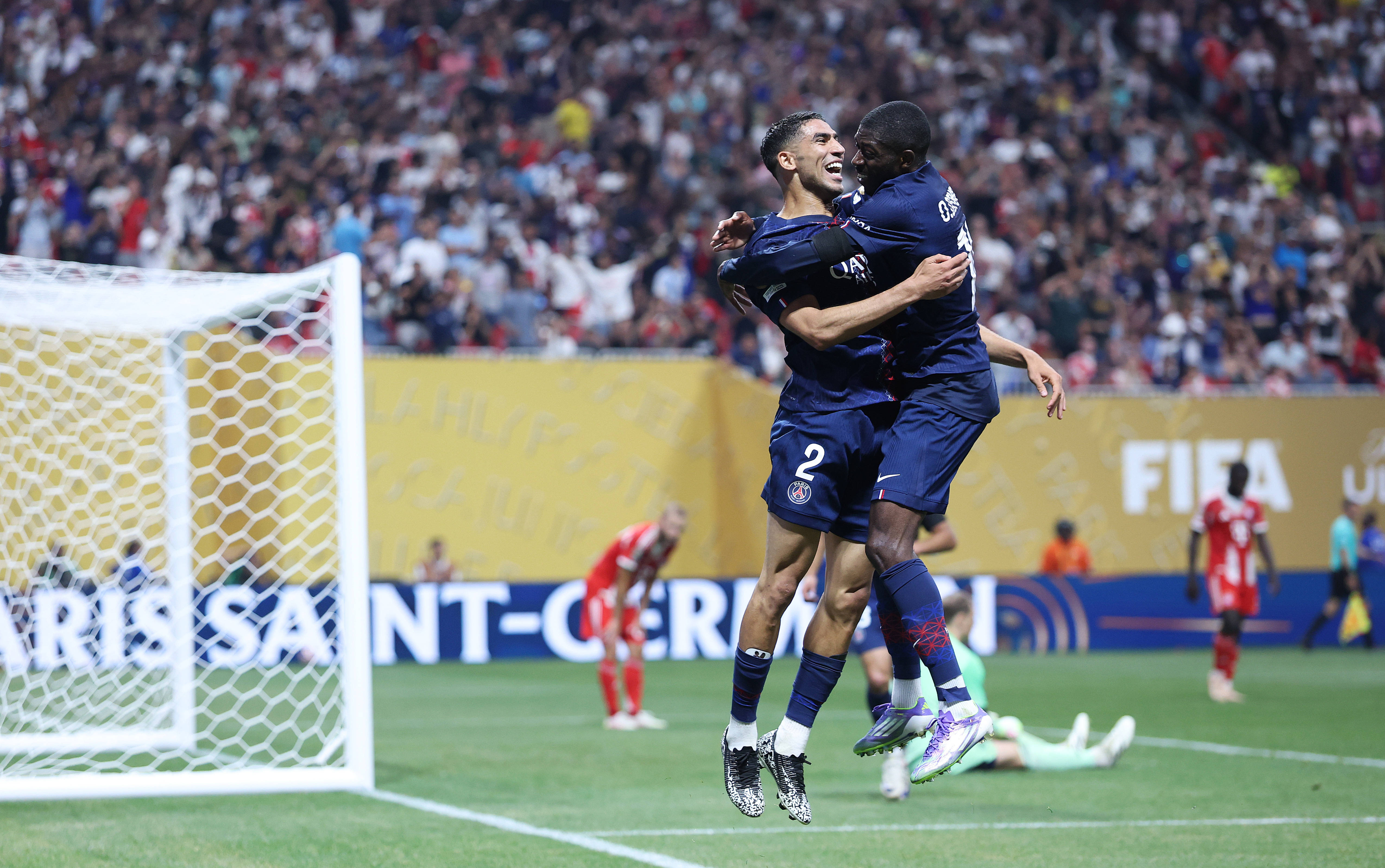 巴黎圣日耳曼队在比赛中表现出色,取得胜利 巴黎圣日耳曼队在比赛中表现出色,取得胜利