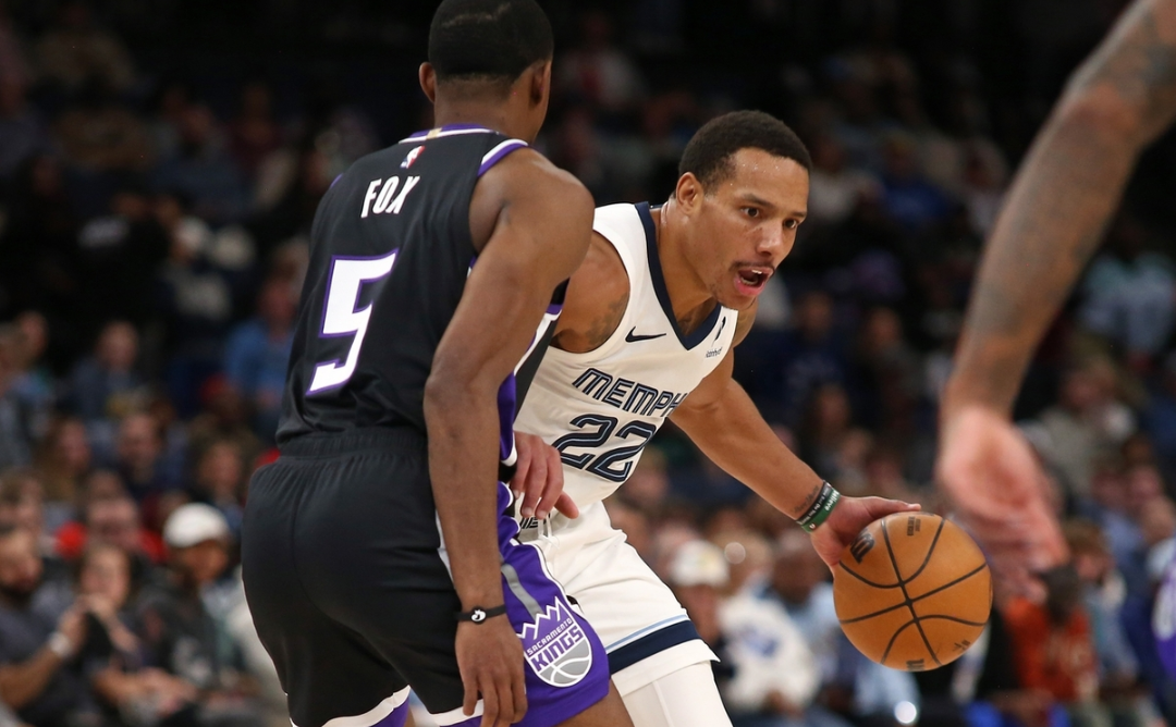 关于山西队险胜灰熊，德罗赞状态火热的信息