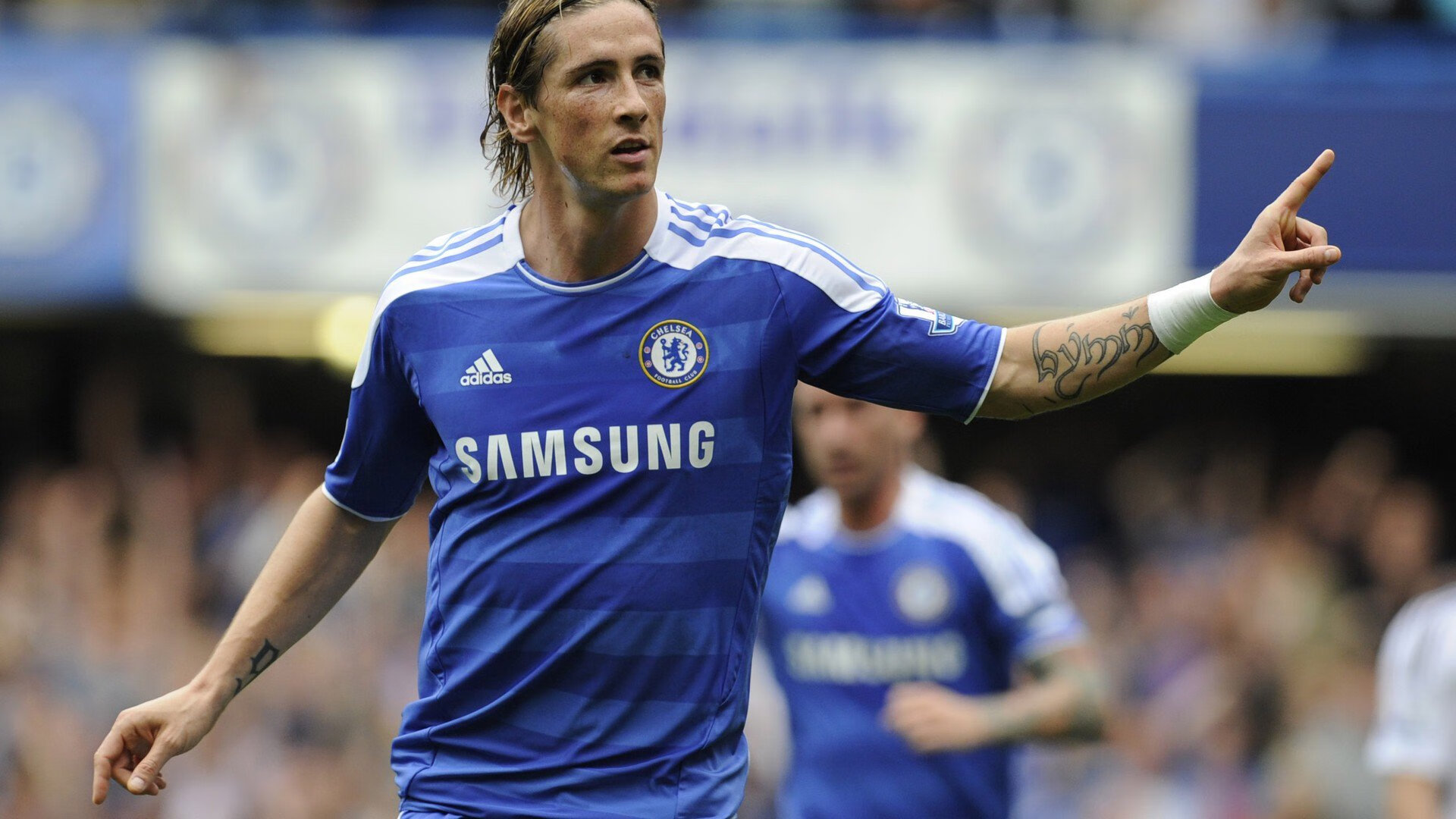 橙焰焚天蓝,萨内一剑封喉,荷兰提前终结乌拉圭悬念